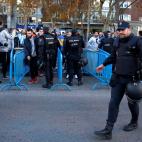 5c8a4dd22400000a05a2e8fb