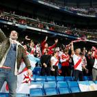 5c8a4dd3260000ea04fe2d7f