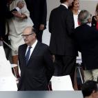 5c8ab842230000dd042392f9