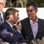 5c8ab8422000009d036f9da8