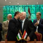 5c8ab8a42400000a05a38ed5