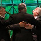 5c8ab8a42500000d04c98551