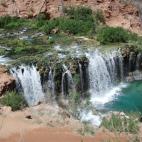 "Cuando te imaginas el Gran Cañón, imaginas un agujero enorme en la tierra, pero no te puedes ni imaginar las maravillas que hay dentro. Las Cataratas de Havasupai son unas de muchas, pero sinceramente las más bonitas. Para llegar hasta ahí ...