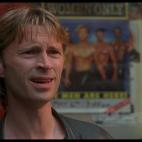 El protagonista de la pel&iacute;cula es un padre en paro a punto de perder la custodia de su hijo por no pagar la manutenci&oacute;n a su exmujer. Es el que tiene la idea de hacer un show de estript&iacute;s y quien monta el grupo.