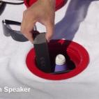 A través de Kickstarter se financió The Beach Vault, una caja de seguridad diseñada para la playa. Se incrusta varios centímetros bajo la arena y no permite que entren líquidos en su interior. Viene con una toalla incorporada, que permite q...