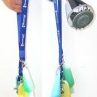 Este producto de ShowerLine es tan sencillo como práctico. Un llavero con pequeñas dosis de champú, gel de baño y acondicionador para poder usar en las duchas de la playa o la piscina si tener que llevar un bote entero.