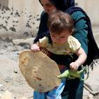 5c8ab4eb2500000d04c97dfc