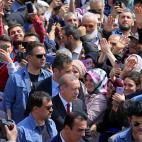 5c8a85ff20000045046f4133