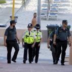 5c8b2cb7240000f404a4460f