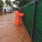 Bomberos del CPEI de Badajoz actuando ante las lluvias.