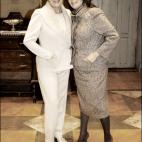 Junto a Concha Velasco durante la presentación de la obra teatral Filomena