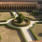 Esta autentica joya de la arquitectura normanda y su fusión con el arte árabe presente en la isla hacen de esta iglesia fundada en 1172 un lugar de visita obligada. Fue declarada patrimonio dentro del conjunto “Edificios de Palermo y catedra...