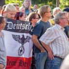 5c8aa2f3240000f404a36025