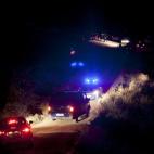 La policía en el lugar del río donde se han encontrado los cuerpos de las dos jóvenes