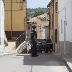 La policía registró los alrededores en busca de pistas sobre lo ocurrido