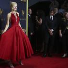 Calvin Klein se ha coronado este a&ntilde;o. Kidman triunf&oacute; por Big Little Lies y tambi&eacute;n se llev&oacute; la palma en la alfombra roja: por corte, color, tejido, joyas&hellip; Perfecta. S&oacute;lo hace falta ver la mirad...