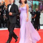 5c8a9fbf20000043046f6866