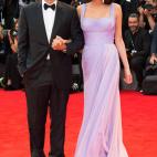 5c8a9fc63b000054066c3ae6