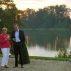 5c8b0c41240000f7054cbce9