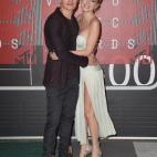 5c8b0c21240000f7054cbc85