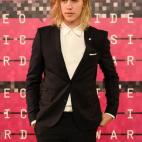 5c8b0c24360000ba1a6c5954