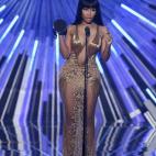 5c8b11f6240000f404a404b0