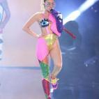 5c8b11fb2300005400e7809c