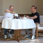 5c8b4550230000040124773c