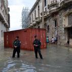 5c8aa53b360000ba1a6bc933