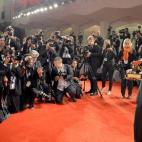 5c8aa2fd2500000a06817044