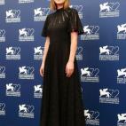 5c8aa316240000f404a3609f