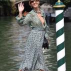 5c8aa31d230000dd042365a2