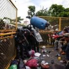 5c8a341a2400006b054b9197