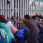 5c8a341c240000f404a2c99d