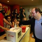 5c8a5963360000c81a6b5e8e