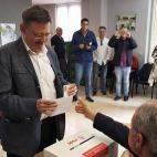 5c8a59633b000072066bdfea