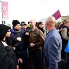 5c8aa7c52400000a05a36d82