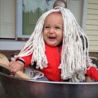 5c8a8dc6240000f404a33878