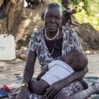 Segundo o UNCHR, mais de 90% dos refugiados que chegam a Uganda são mulheres e crianças. A maioria é de Equatoria Oriental, com menores números de Juba. Campo de refugiados Nyumazi, 28 de outubro de 2016.