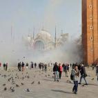 5c8ab5d52300007f01238df5