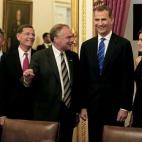 5c8aa391250000e203c957f6