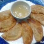 Lleva también cebolla caramelizada y mermelada de cava. Mira la receta en Cookpad.