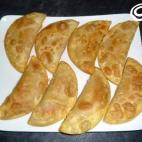 La originalidad de estas empanadillas está en que llevan nueces y arándanos. Mira los pasos a seguir en Cookpad.