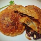 Son empanadillas nivel profesional, pero merece la pena hacerlas cuando tienes invitados. El éxito está asegurado. Para prepararlas, sigue estos 12 pasos.