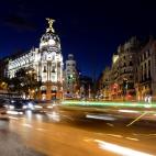 Es bien conocido que Madrid alberga un sinf&iacute;n de monumentos y lugares de inter&eacute;s cultural e hist&oacute;rico, pero &iquest;conoces las historias que se esconden tras algunos de sus edificios m&aacute;s emblem&aacute;ticos? Madrid o...