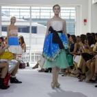 5c8b21d92000009d03703a1c