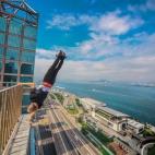 5c8b21be20000045047039c6