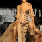 5c8b275f360000a61b6c9a67