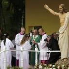 5c8b27cf3b000002076d1d38