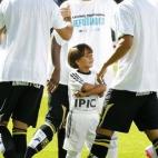 5c8b27a0240000f404a43b8b